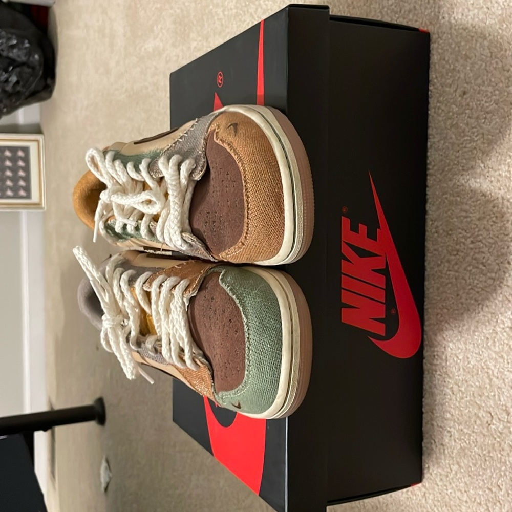 Jordan 1 Retro Low OG
Zion Williamson Voodoo